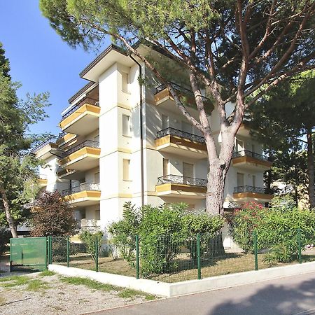 Residenza Ibsen Appartement Lignano Sabbiadoro Buitenkant foto